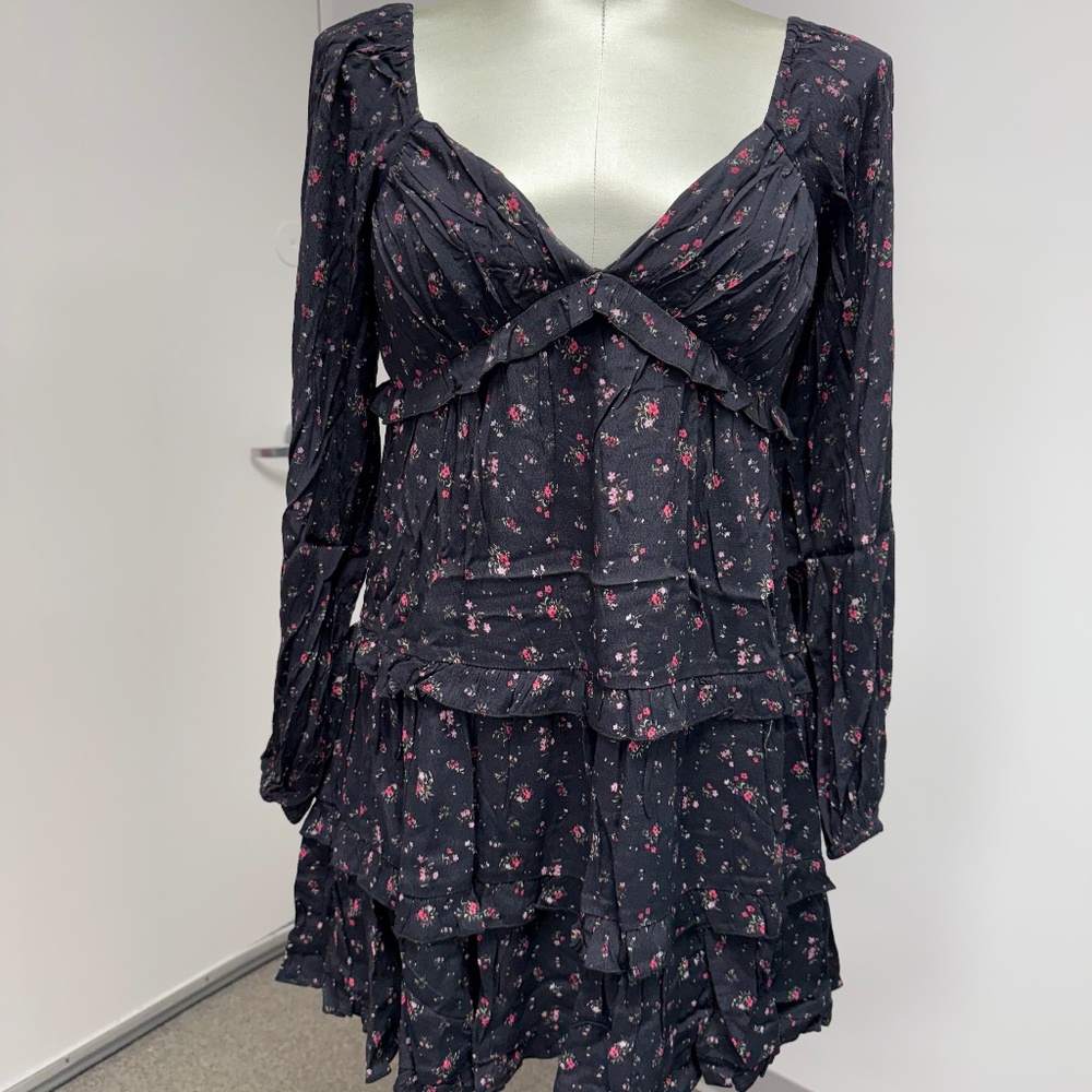 NWT Katie J NYC Annalise Floral Long Sleeve Dress